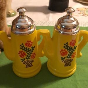 Vintage 1971 AVON Koffee Klatch Lemon Velvet foam